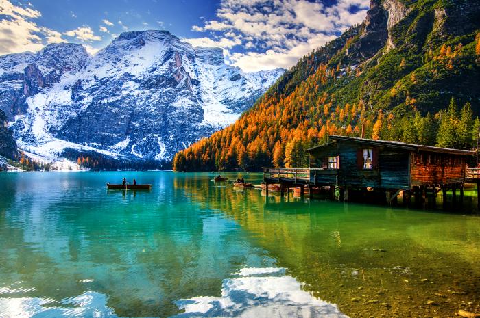 jezioro Braies w Południowym Tyrolu we Włoszech