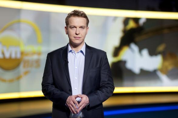 Marek Tejchman w studiu TVN24 BiS (fot. TVN, x-news)